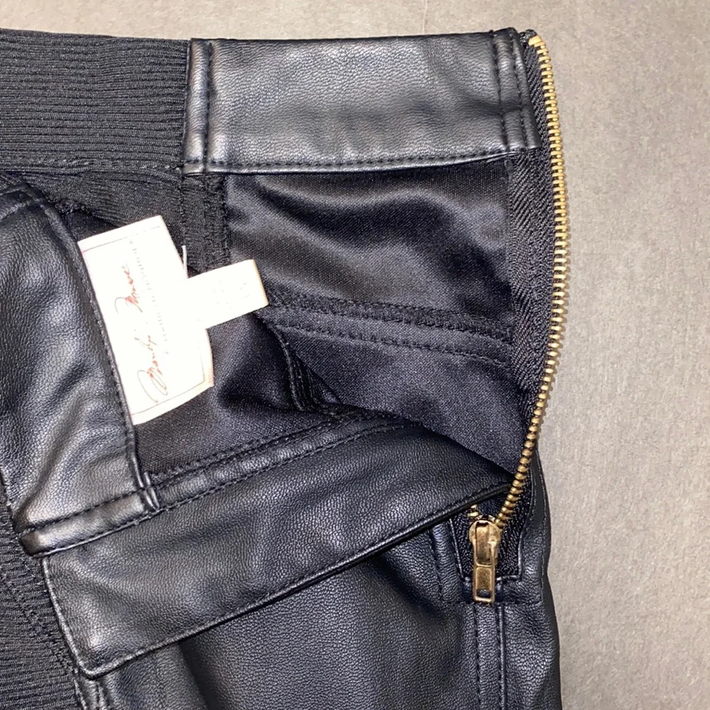 Marilyn Monroe Small Faux Leather Skirt - Picture 6 of 7